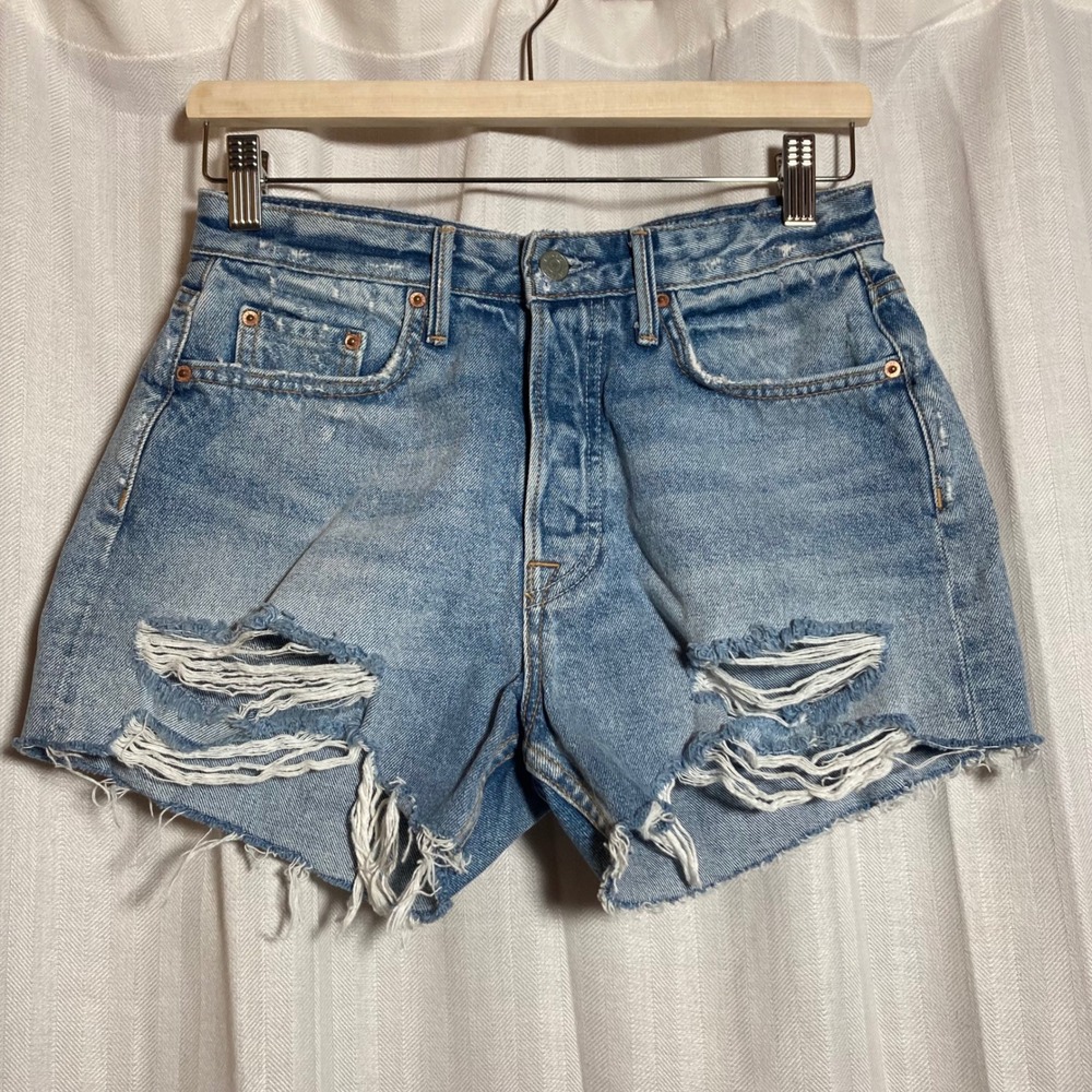 GRLFRND Cindy High Rise Distressed Denim Shorts Light Wash‎ Blue Size 26
